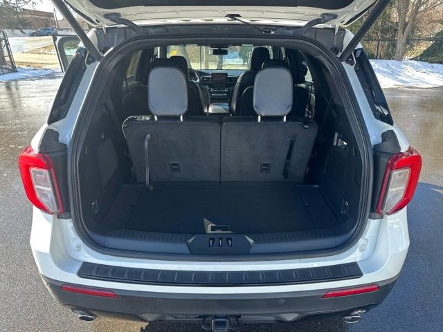 Used 2023 Ford Explorer ST-Line w/ Class IV Trailer Tow Package image 36