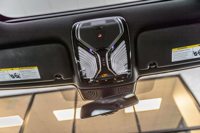 Used 2019 BMW 740i w/ Executive Package image 37