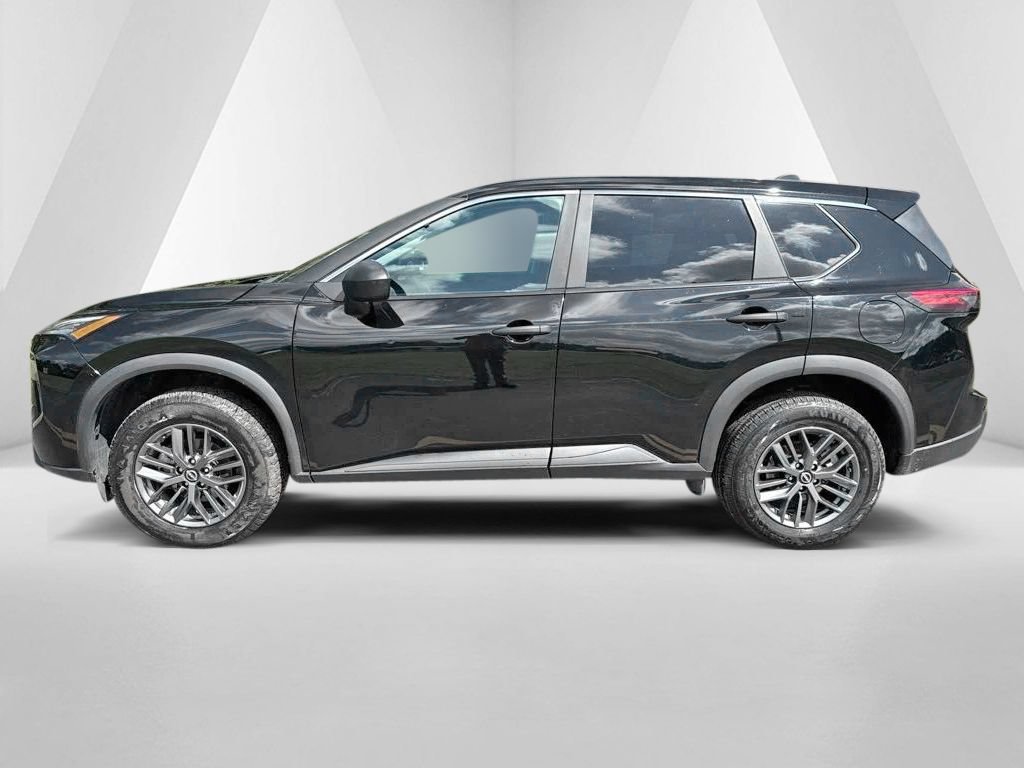 Used 2024 Nissan Rogue S FWD image 4