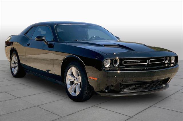 Certified 2023 Dodge Challenger SXT RWD image 3