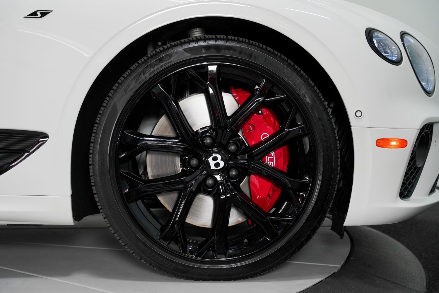 Used 2023 Bentley Continental GT S image 29