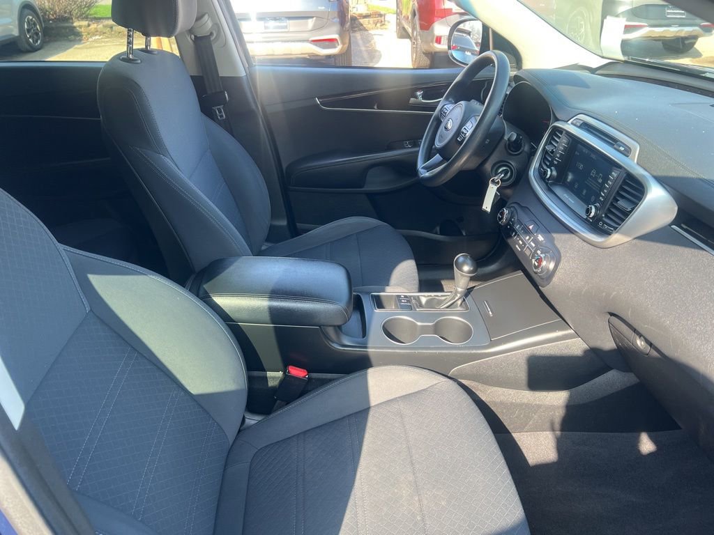 Used 2018 Kia Sorento LX image 19