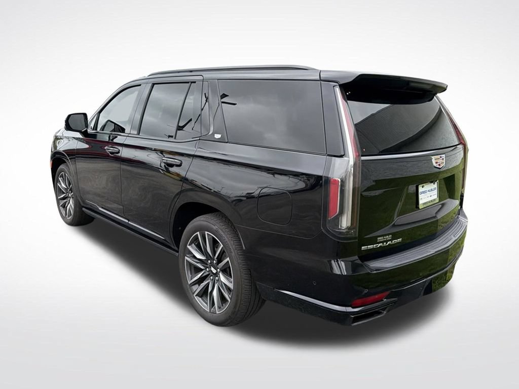 Used 2023 Cadillac Escalade Sport Platinum w/ Heavy-Duty Trailer Package AWD/4WD image 10