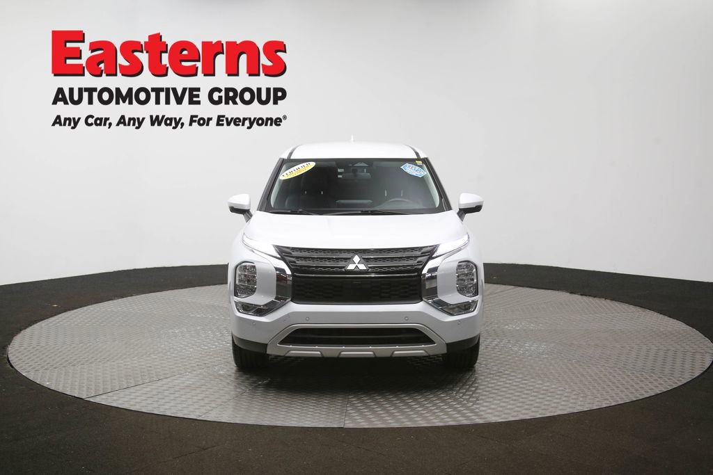 Used 2024 Mitsubishi Outlander SE image 53
