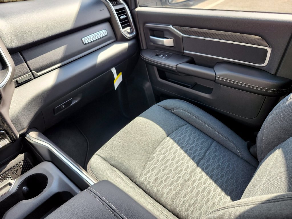 New 2026 RAM 2500 Big Horn AWD/4WD image 15