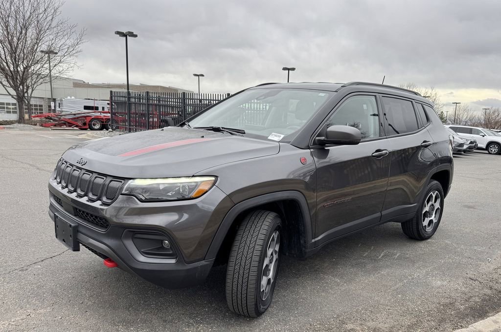Used 2022 Jeep Compass Trailhawk w/ Trailhawk Elite Group image 4