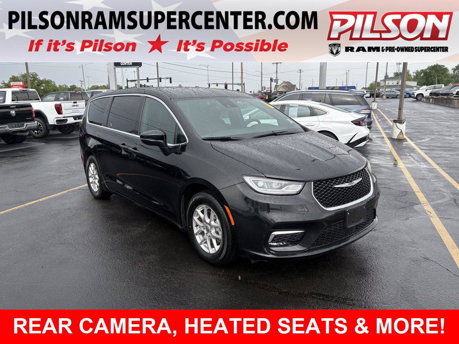 Used 2025 Chrysler Pacifica Select FWD image 1
