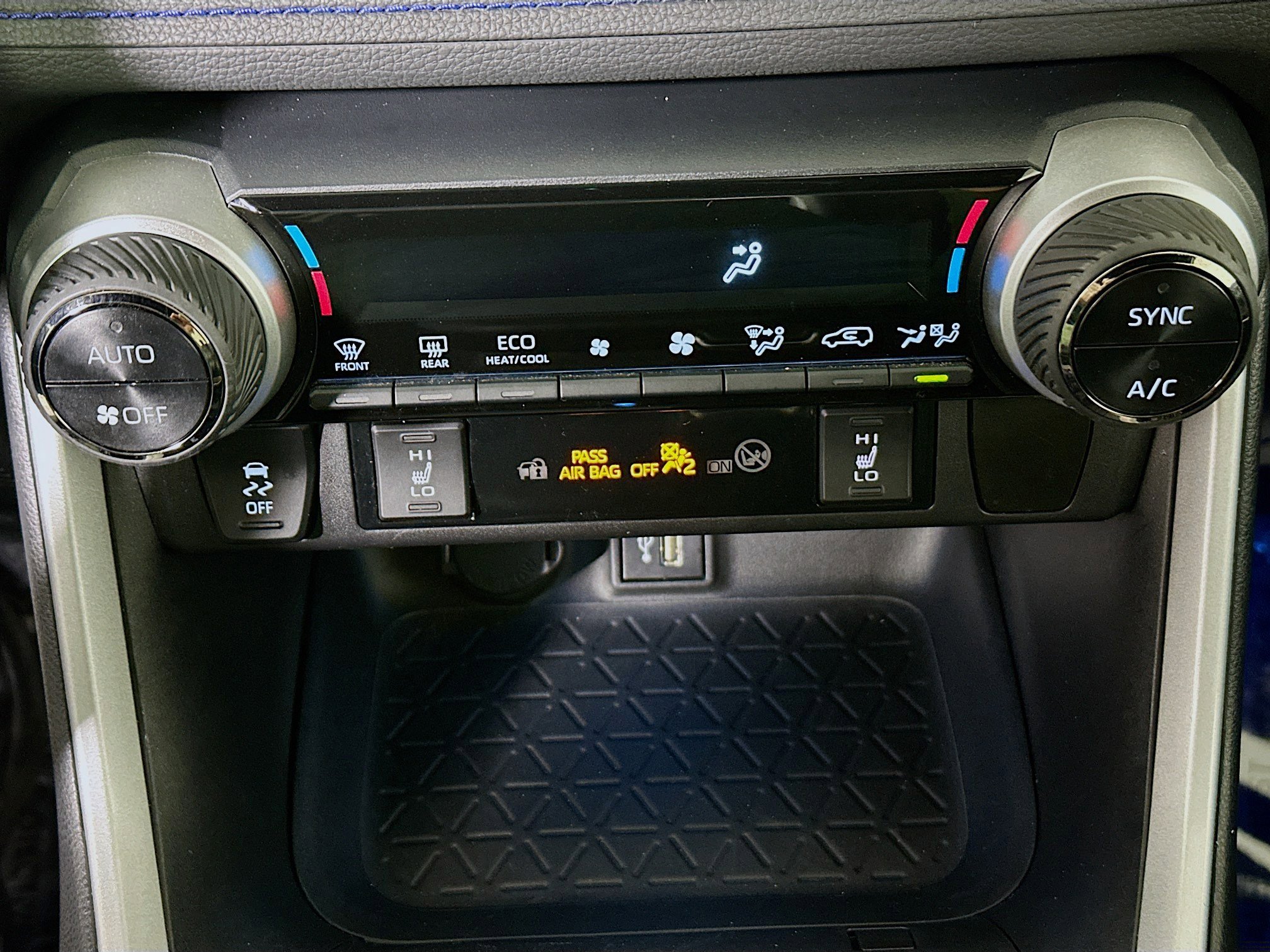 Used 2024 Toyota RAV4 XSE image 23