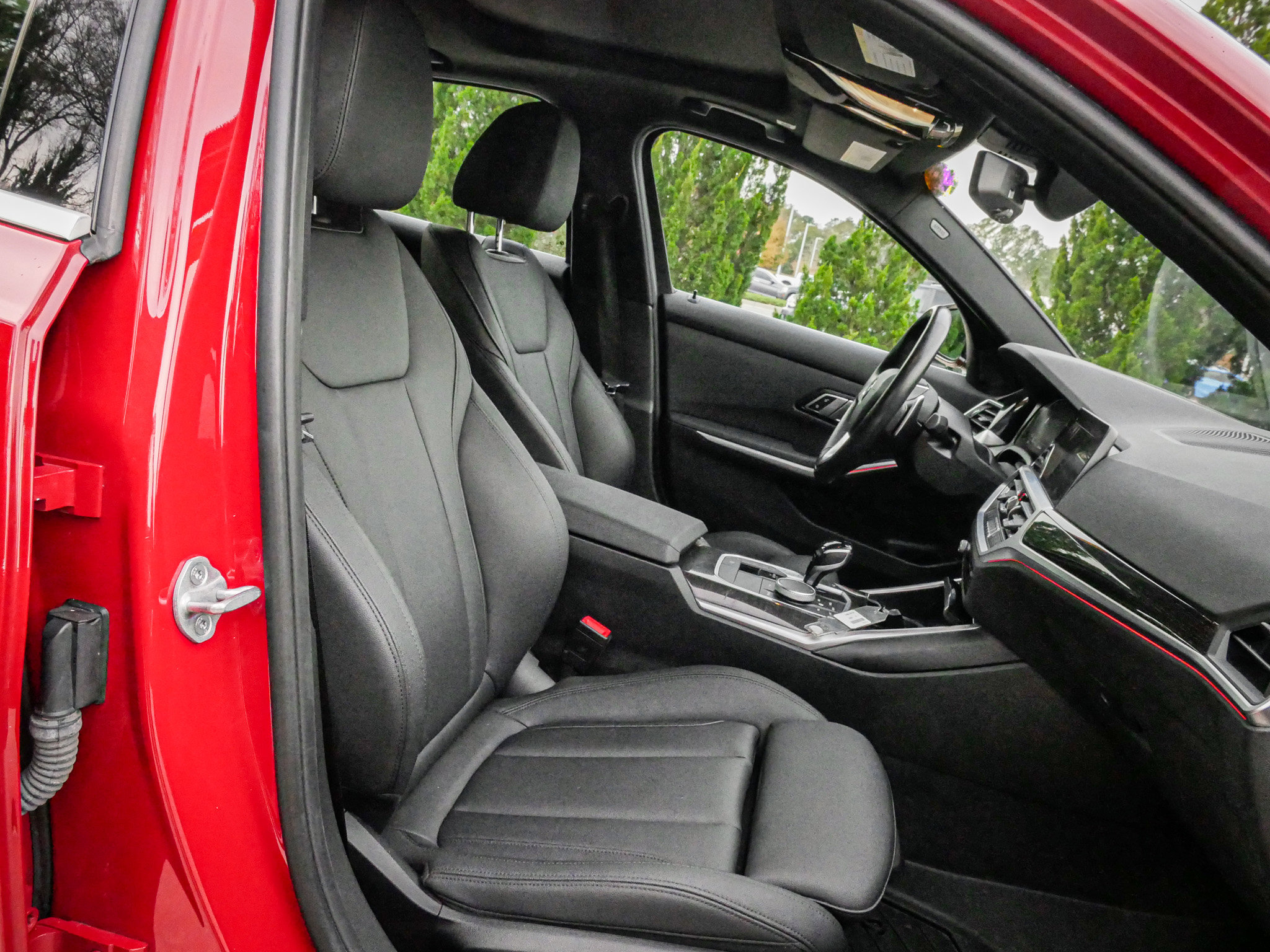 Used 2021 BMW 330i xDrive 330i xDrive w/ Premium Package image 33