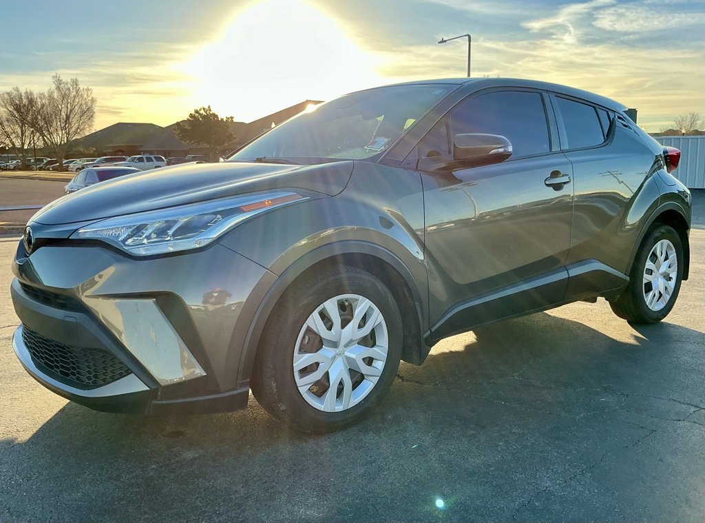 Used 2021 Toyota C-HR LE image 7