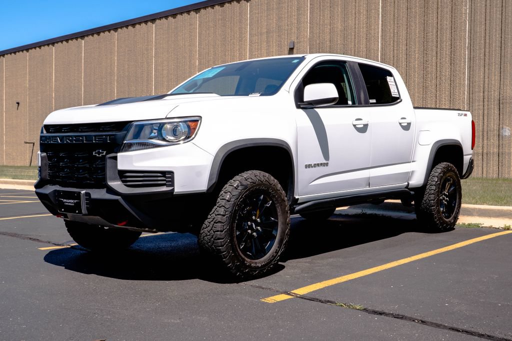 Certified 2021 Chevrolet Colorado ZR2 w/ ZR2 Dusk Special Edition AWD/4WD image 4