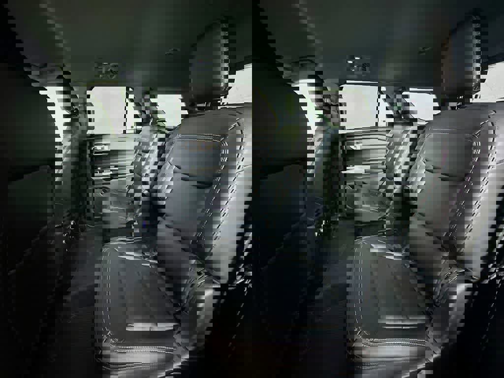 Certified 2022 Ford Explorer XLT w/ Equipment Group 202A image 14