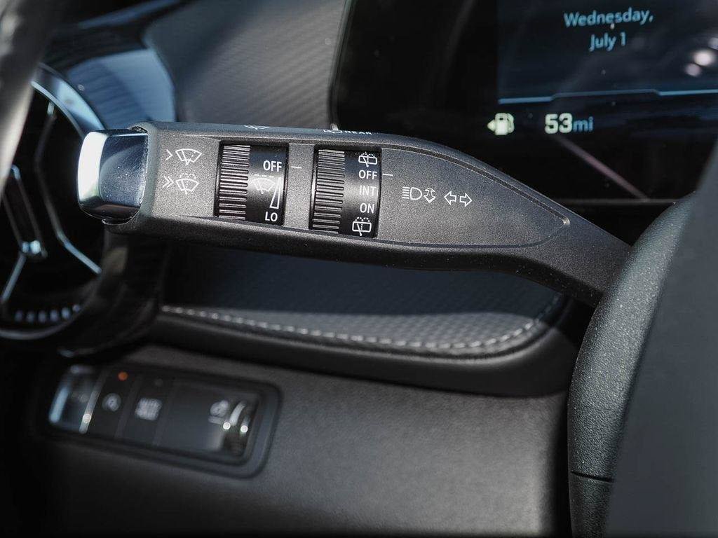 Certified 2026 Chevrolet Equinox LT FWD image 25