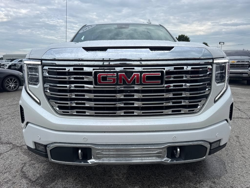 Used 2023 GMC Sierra 1500 Denali AWD/4WD image 9