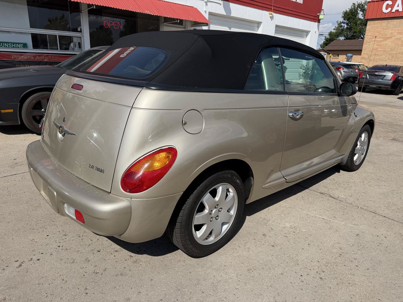Used 2005 Chrysler PT Cruiser Touring FWD image 6