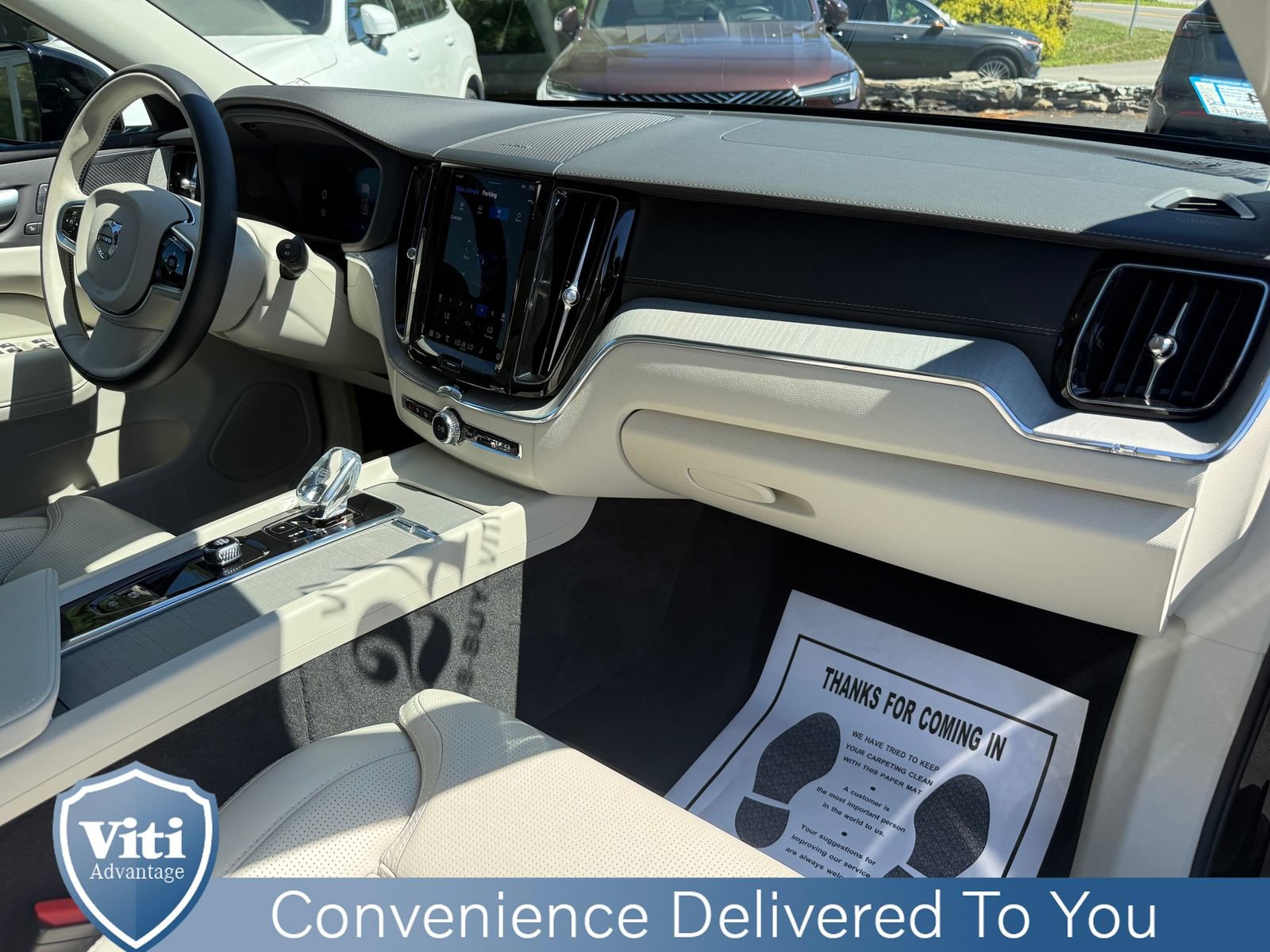 Certified 2024 Volvo XC60 T8 Ultimate w/ Protection Package Premier image 30