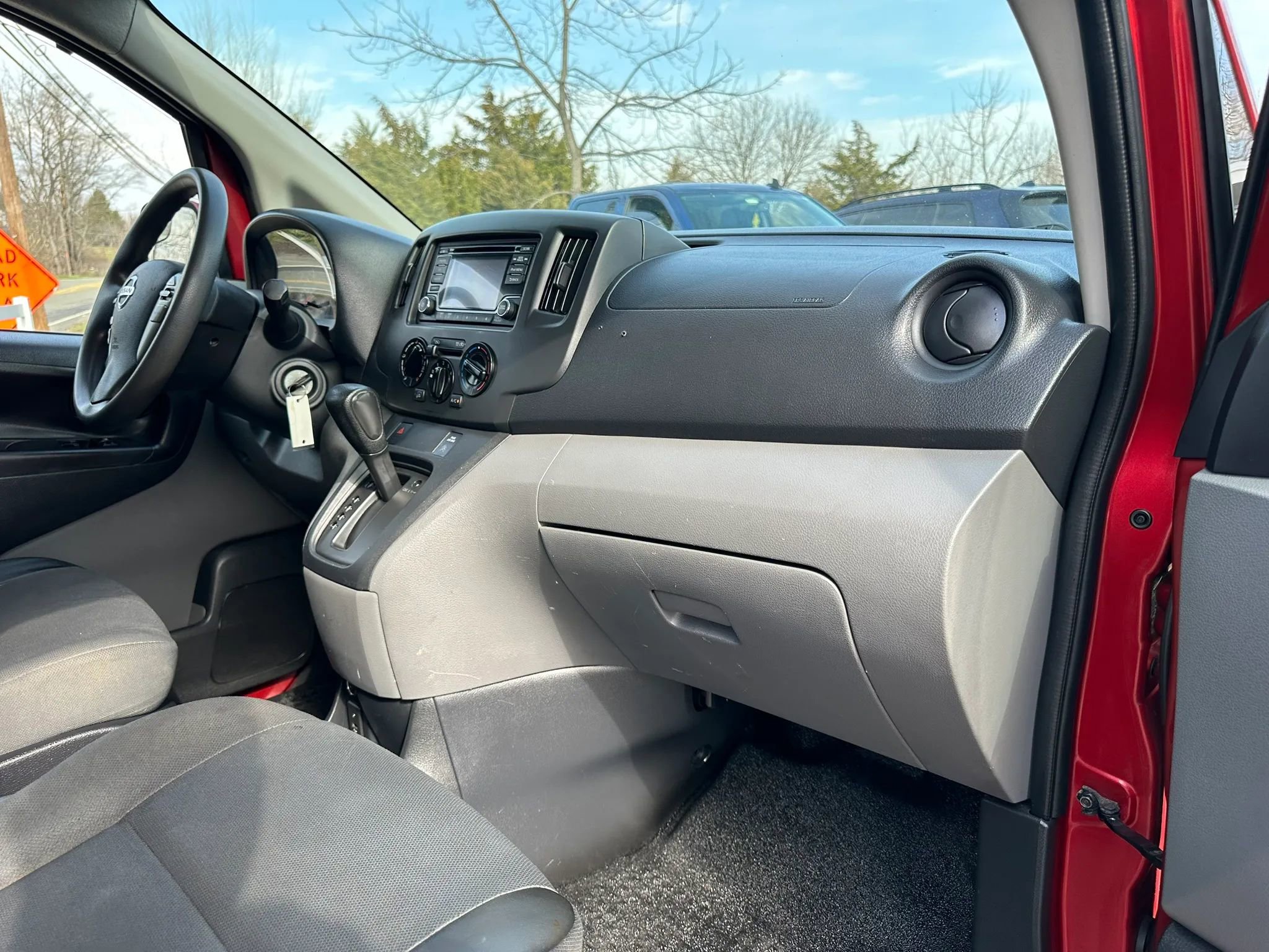 Used 2018 Nissan NV200 SV image 12