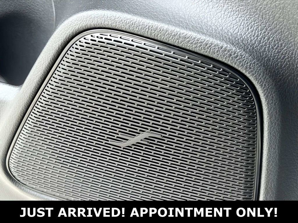 Used 2023 Mercedes-Benz EQB 350 4MATIC SUV image 27