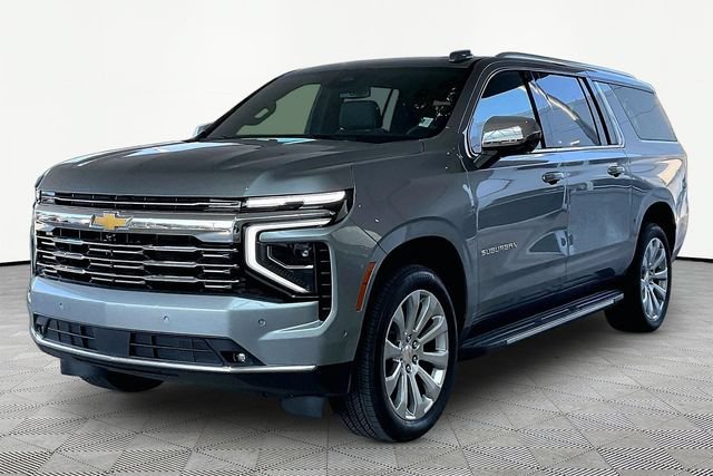 Used 2026 Chevrolet Suburban Premier w/ Sun And Tow Package AWD/4WD image 3