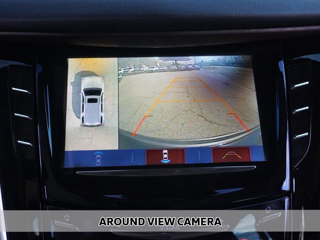 Used 2020 Cadillac Escalade Luxury w/ Escalade Sport Edition image 7