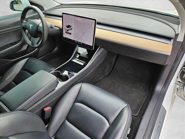 Used 2020 Tesla Model 3 Standard Range Plus RWD image 19
