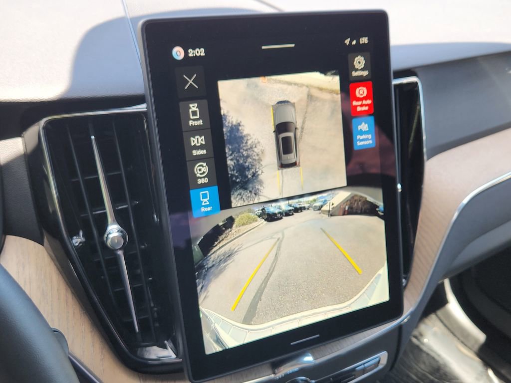 New 2026 Volvo XC60 B5 Plus w/ Protection Package Premier AWD/4WD image 9