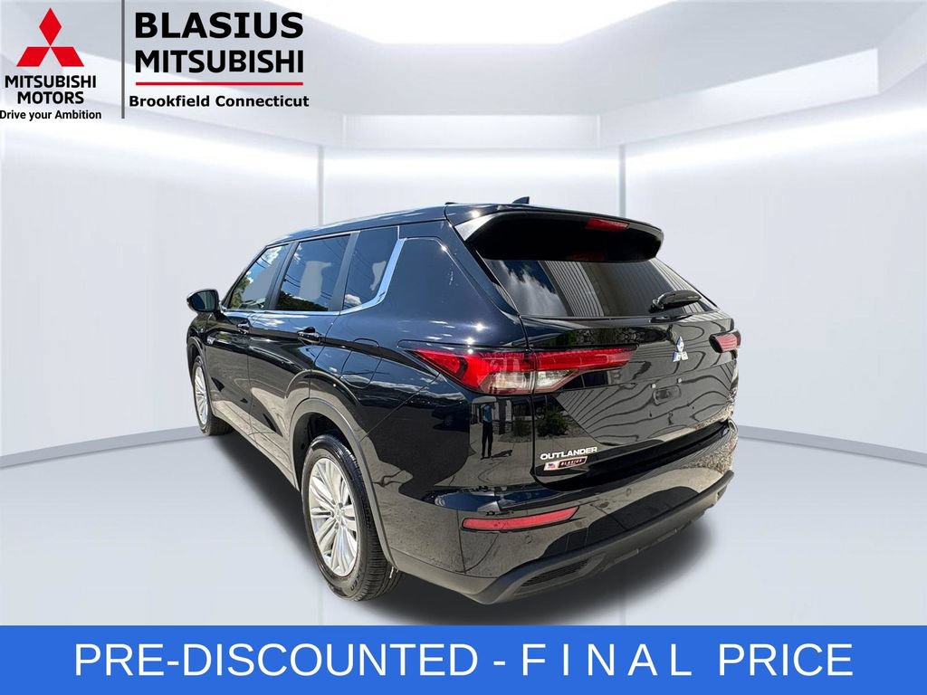 Used 2025 Mitsubishi Outlander ES AWD/4WD image 12