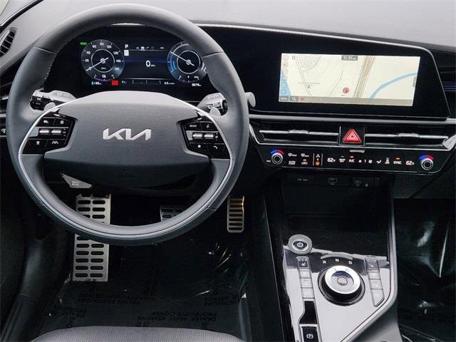 Used 2023 Kia Niro Wave image 28
