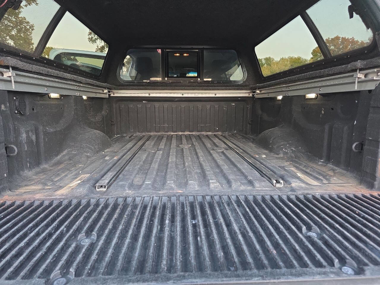 Used 2016 Nissan Titan SV AWD/4WD image 21