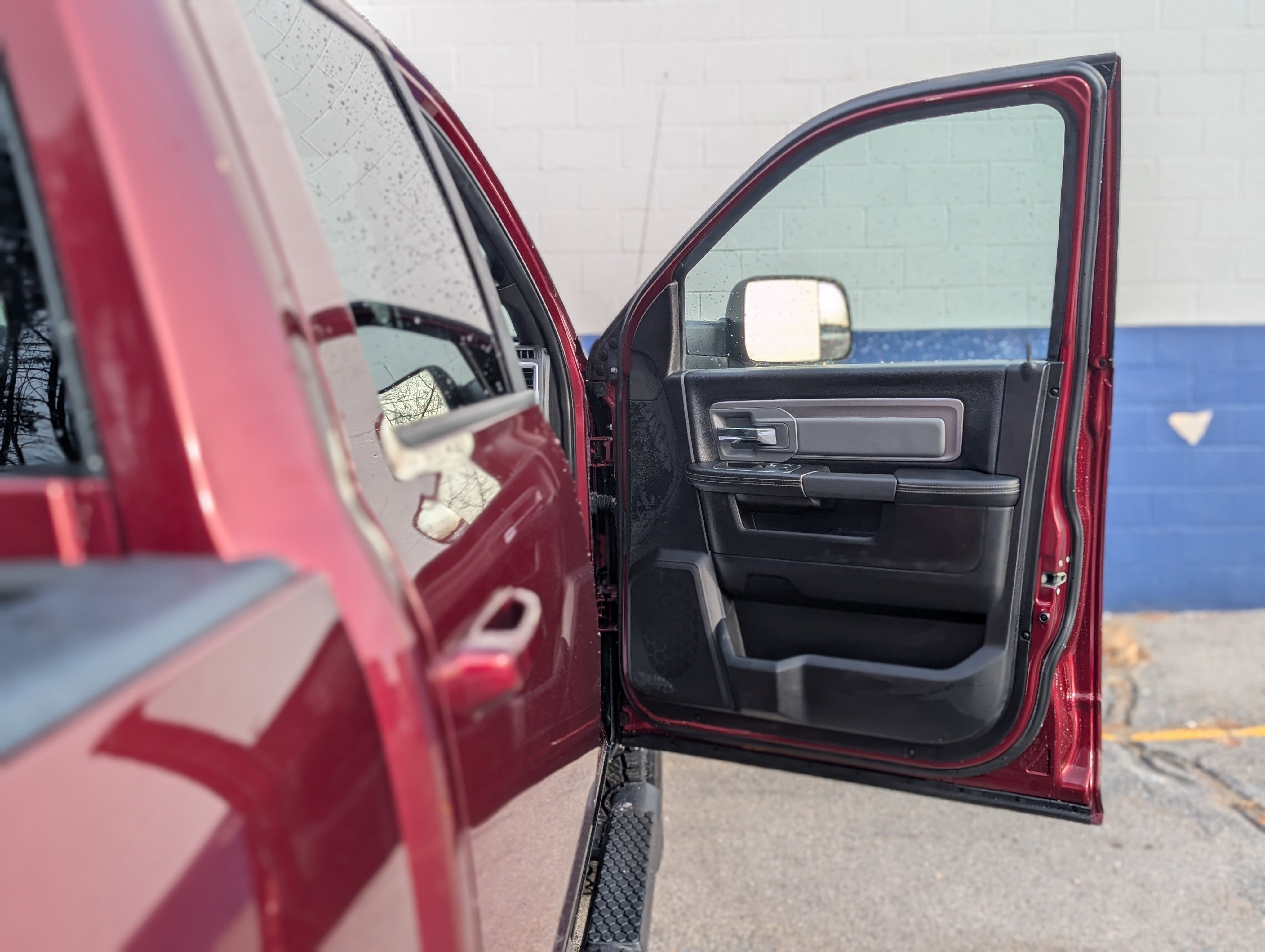 Used 2018 RAM 2500 Power Wagon w/ Luxury Group image 44