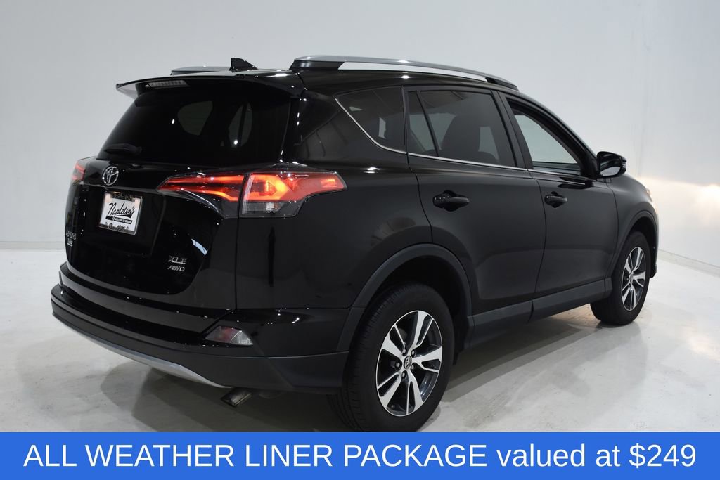 Used 2018 Toyota RAV4 XLE image 4