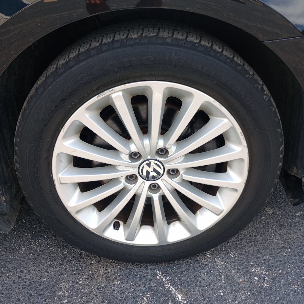 Used 2016 Volkswagen Passat 1.8T SE FWD image 25