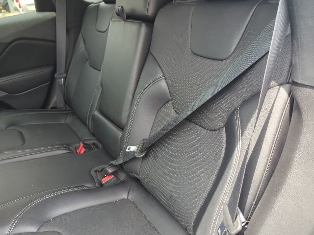Used 2022 Jeep Cherokee Latitude Lux AWD/4WD image 14