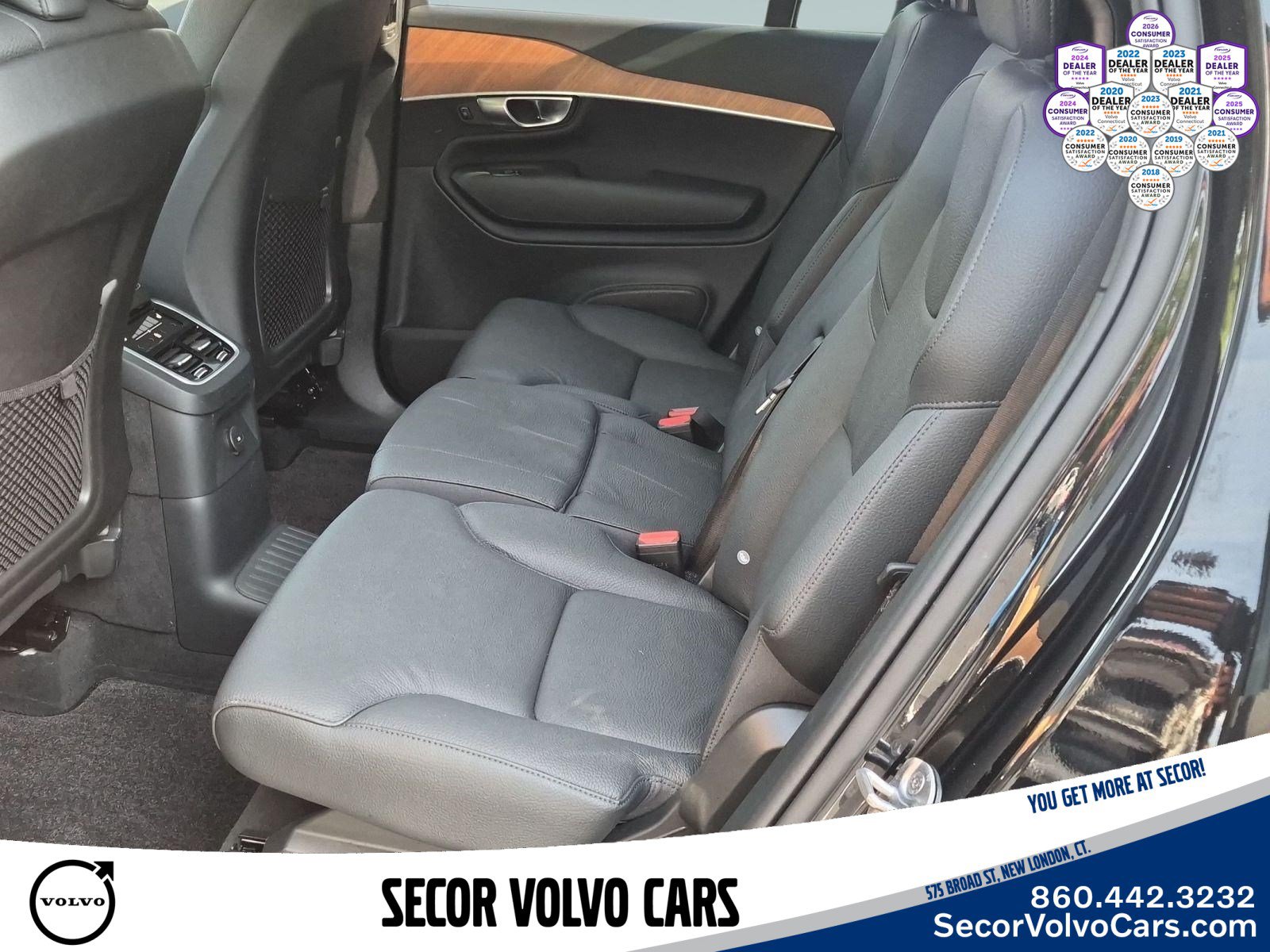 Certified 2024 Volvo XC90 T8 Plus w/ Protection Package Premier AWD/4WD image 21