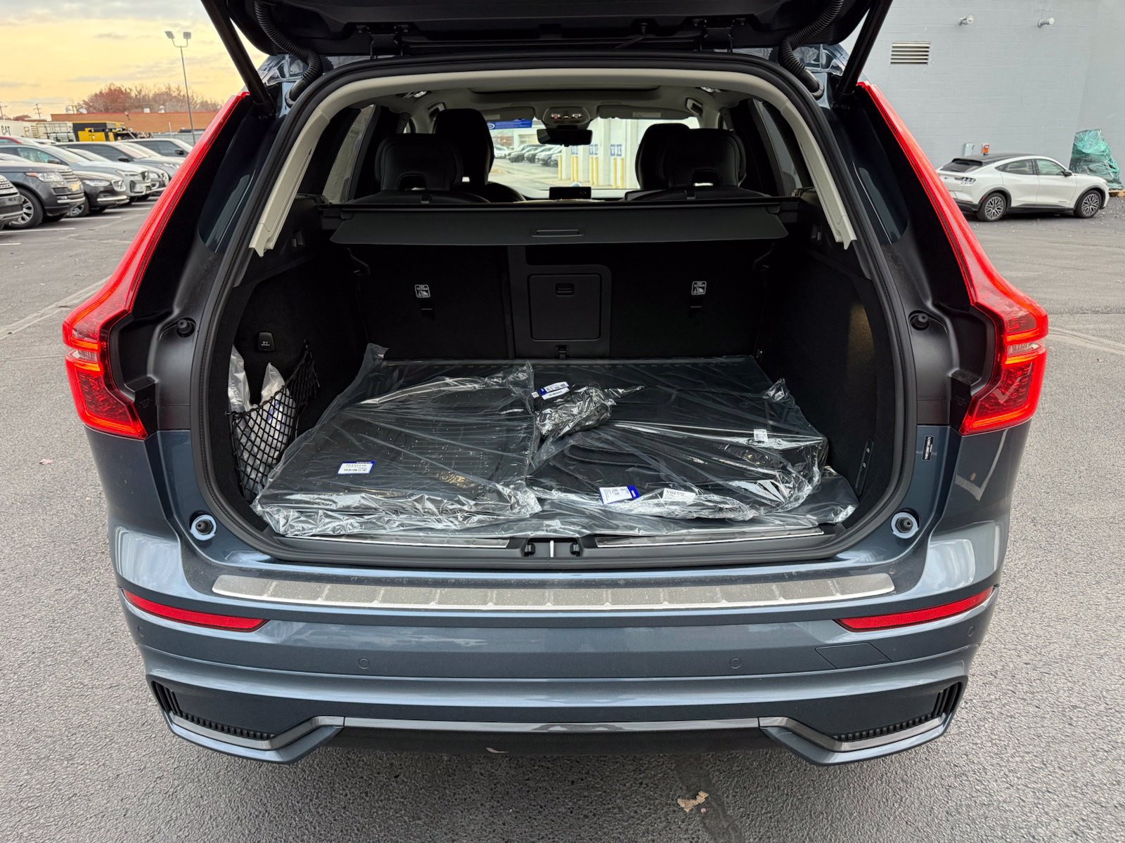 New 2027 Volvo XC60 B5 Core AWD/4WD image 46