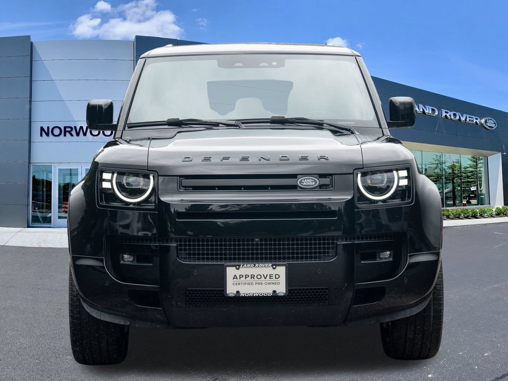 Used 2026 Land Rover Defender 110 X-Dynamic SE AWD/4WD image 2