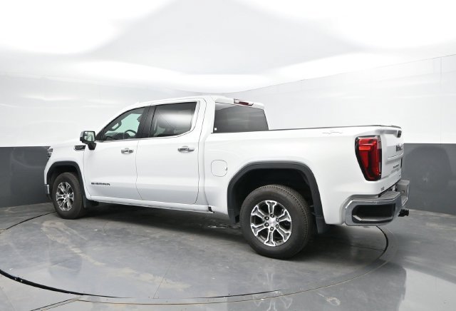 Used 2024 GMC Sierra 1500 SLT AWD/4WD image 10