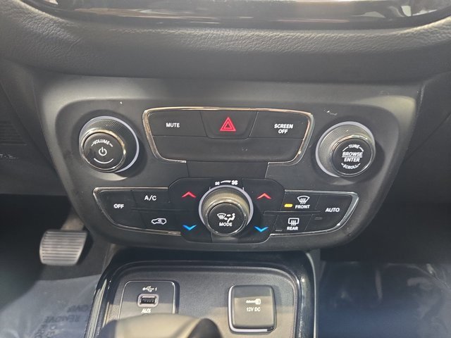 Used 2019 Jeep Compass Limited image 23