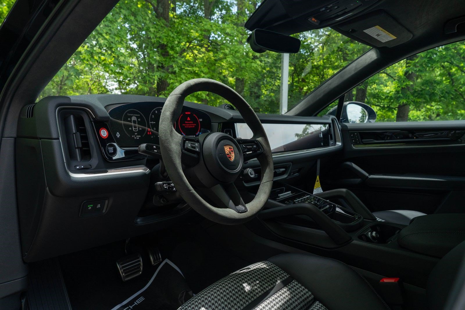 New 2026 Porsche Cayenne Coupe AWD/4WD image 5