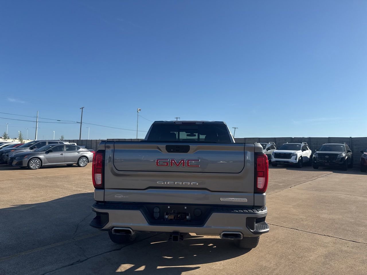 Used 2021 GMC Sierra 1500 Elevation w/ Preferred Package AWD/4WD image 19