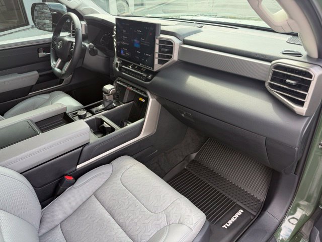 Used 2023 Toyota Tundra Limited AWD/4WD image 17