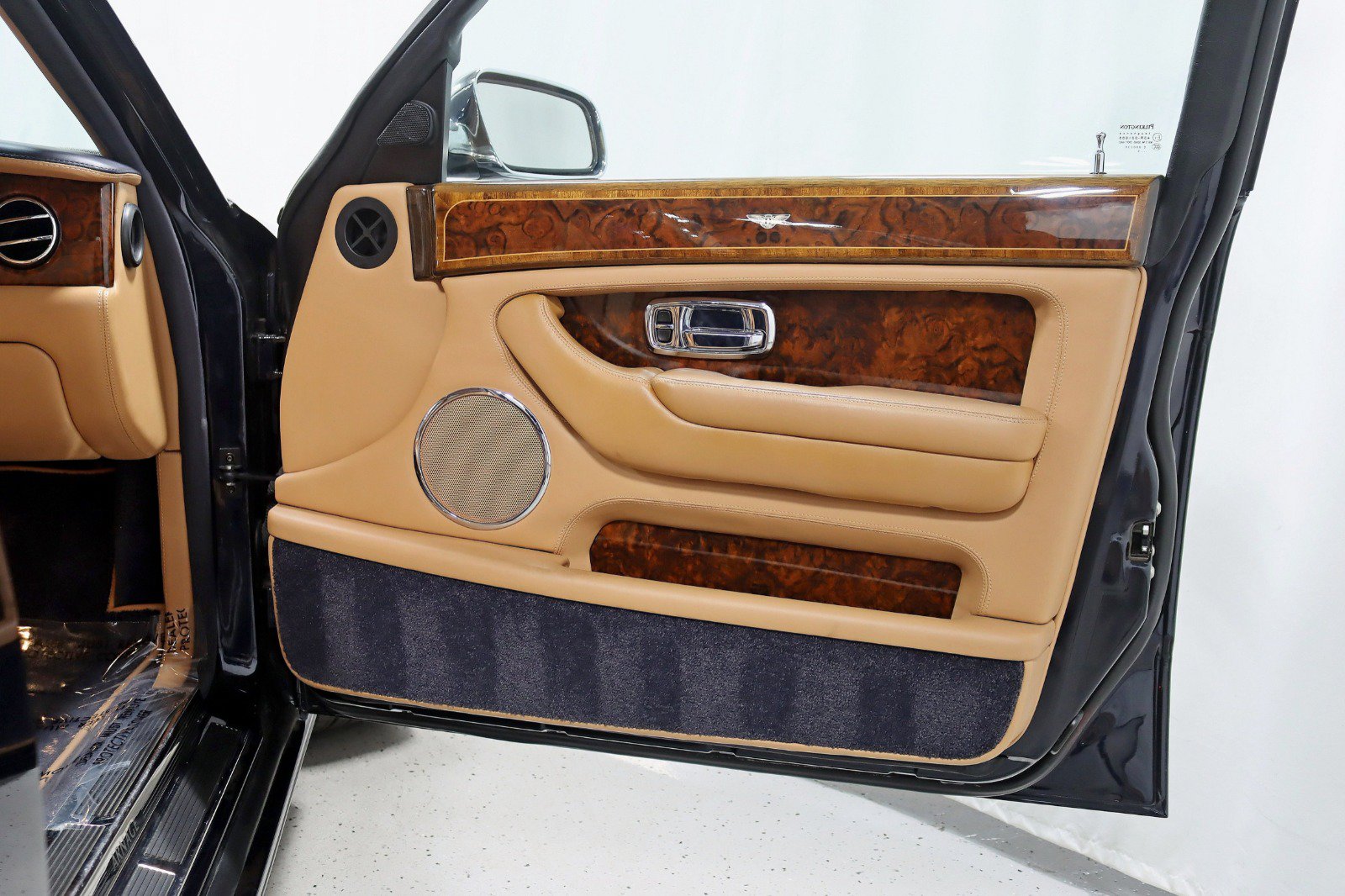Used 2006 Bentley Arnage R RWD image 32