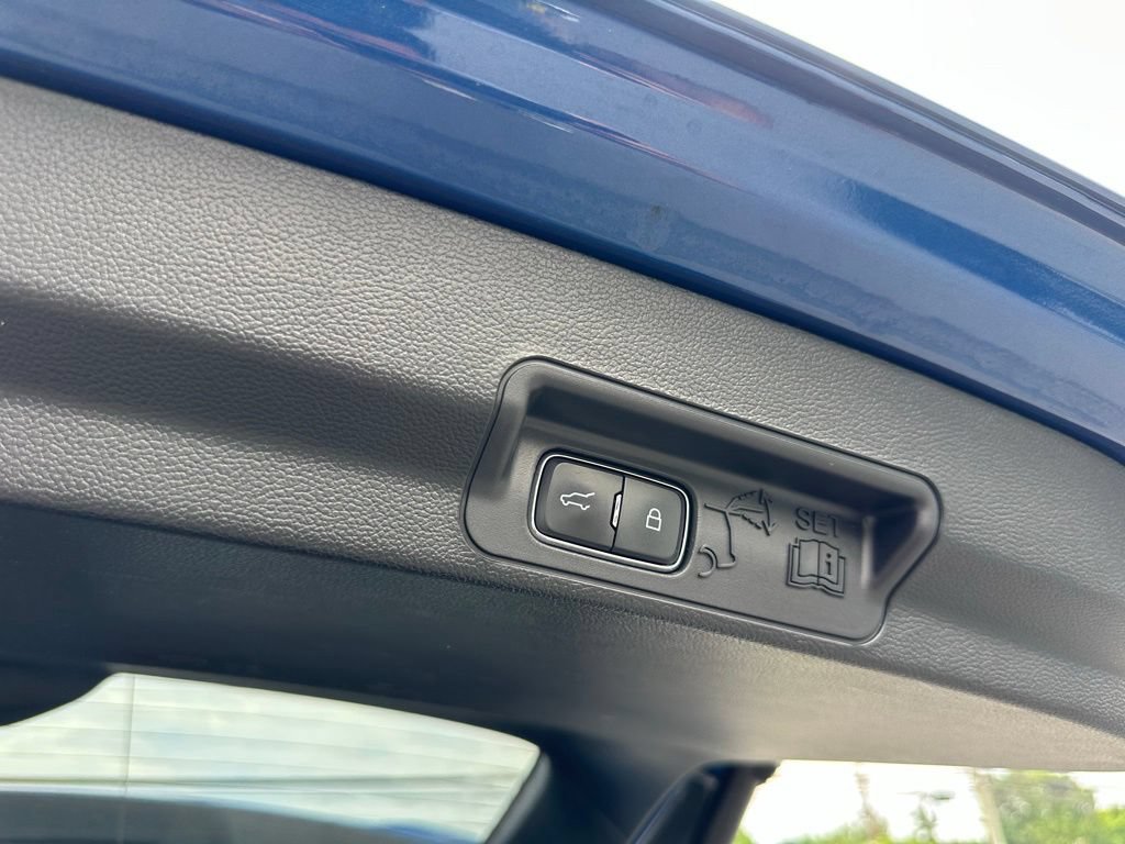 Used 2023 Ford Explorer ST AWD/4WD image 42
