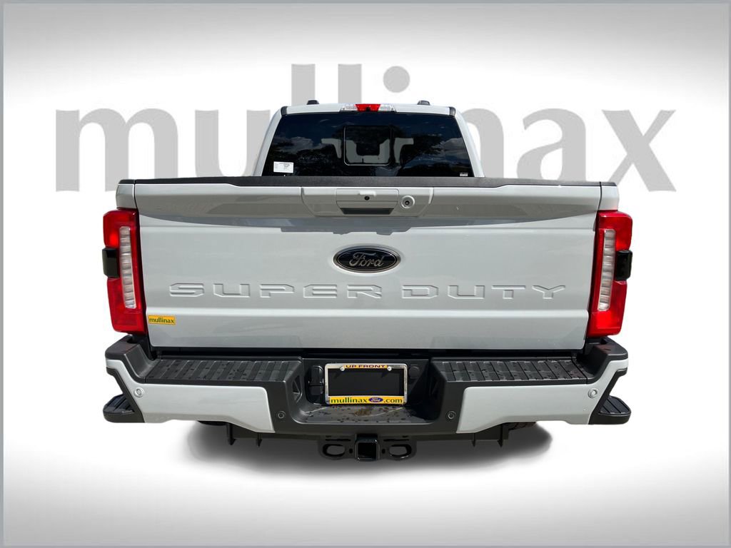 New 2026 Ford F250 Lariat w/ Black Appearance Package image 8