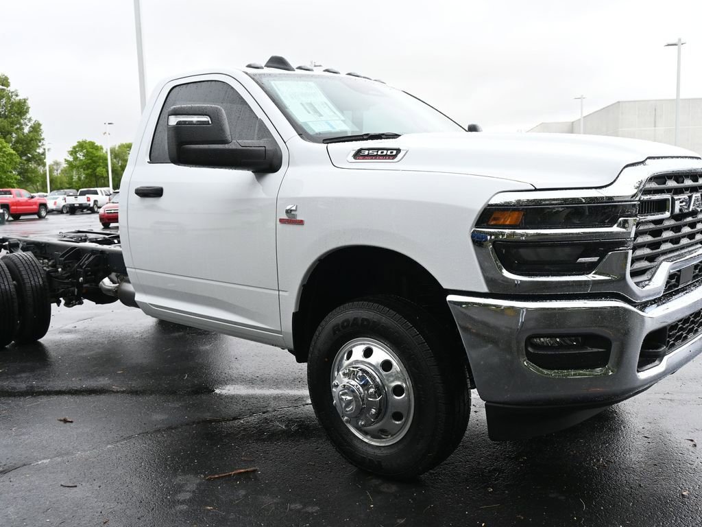 New 2025 RAM 3500 Tradesman image 8