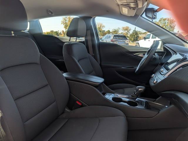 Used 2024 Chevrolet Malibu LT FWD image 25