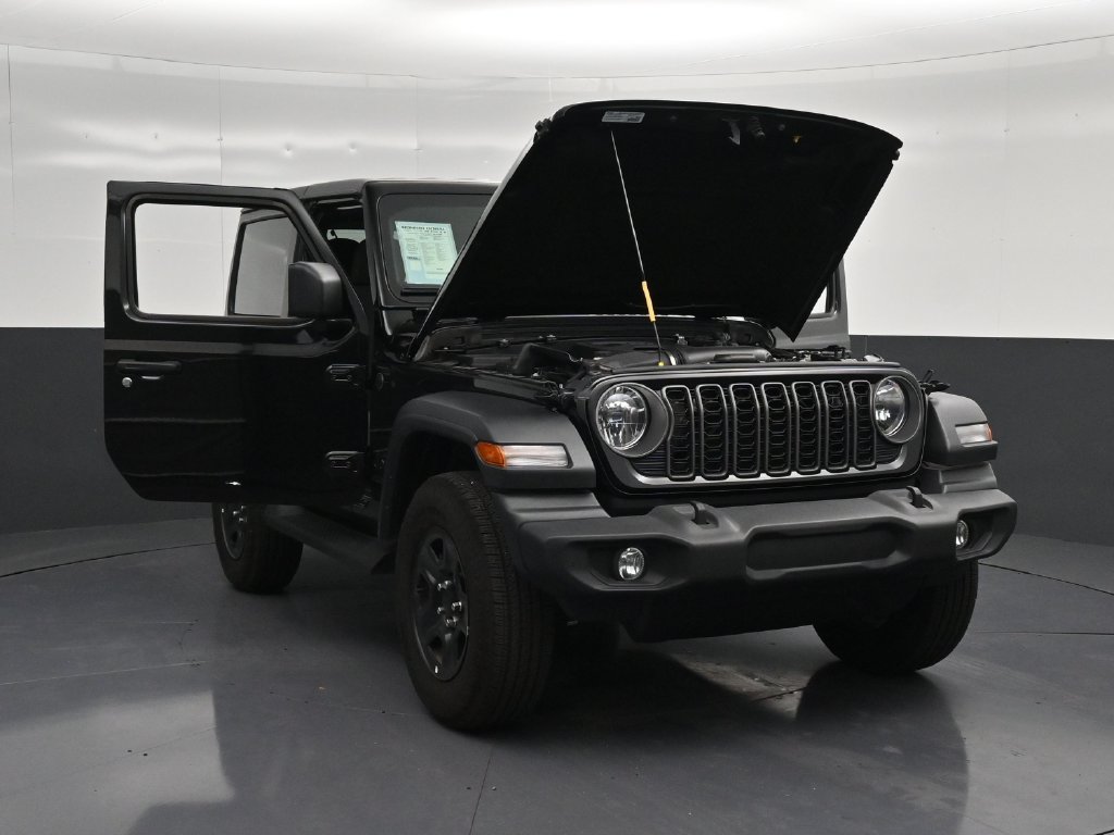 Used 2026 Jeep Wrangler Sport AWD/4WD image 31