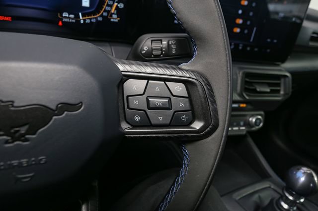 Used 2025 Ford Mustang Dark Horse image 32