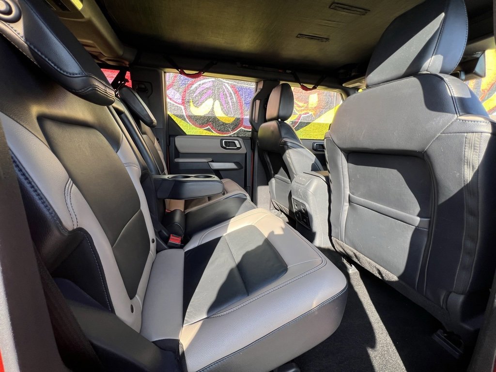 Used 2023 Ford Bronco Wildtrak image 30