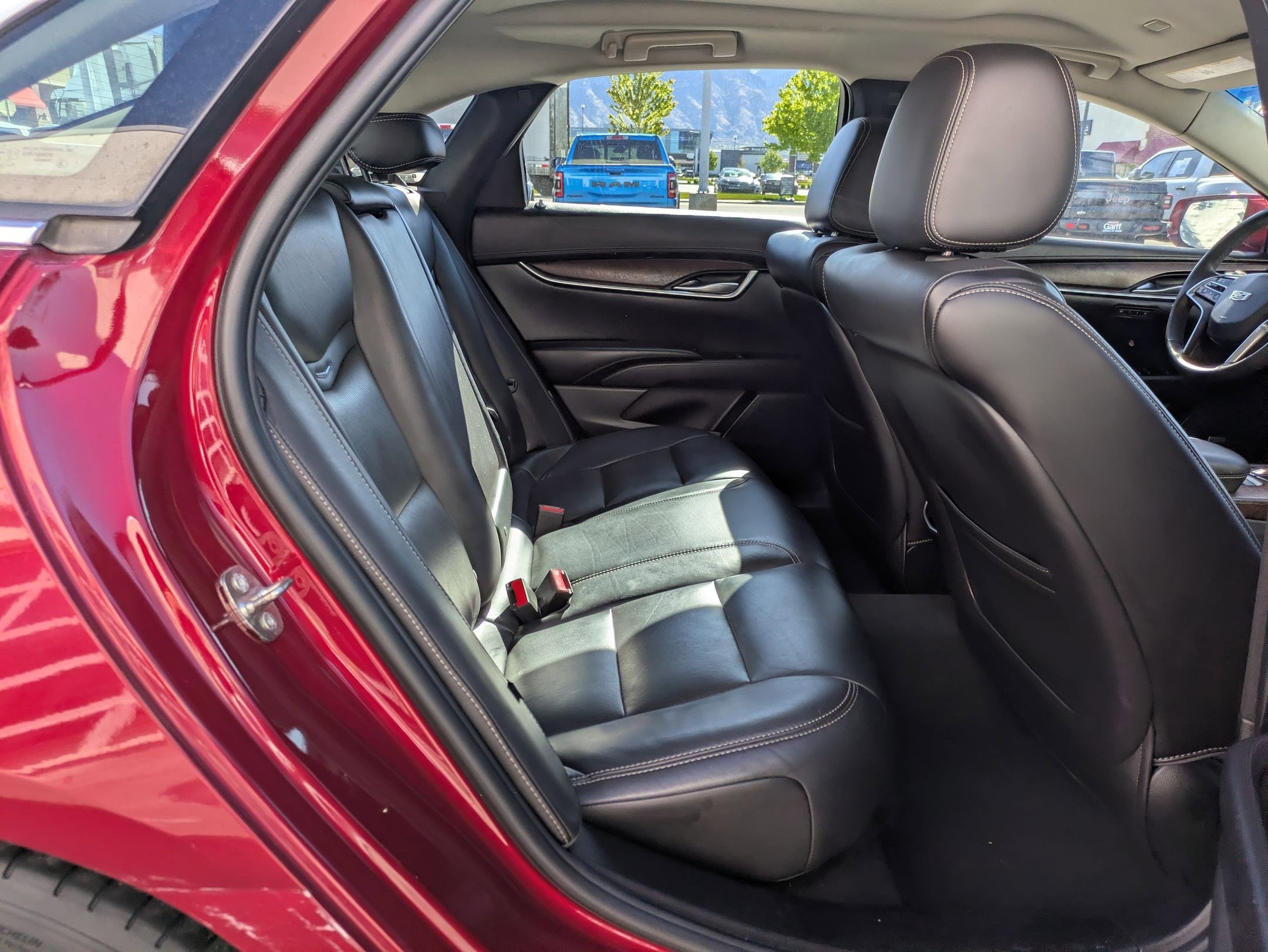 Used 2019 Cadillac XTS Luxury FWD image 31